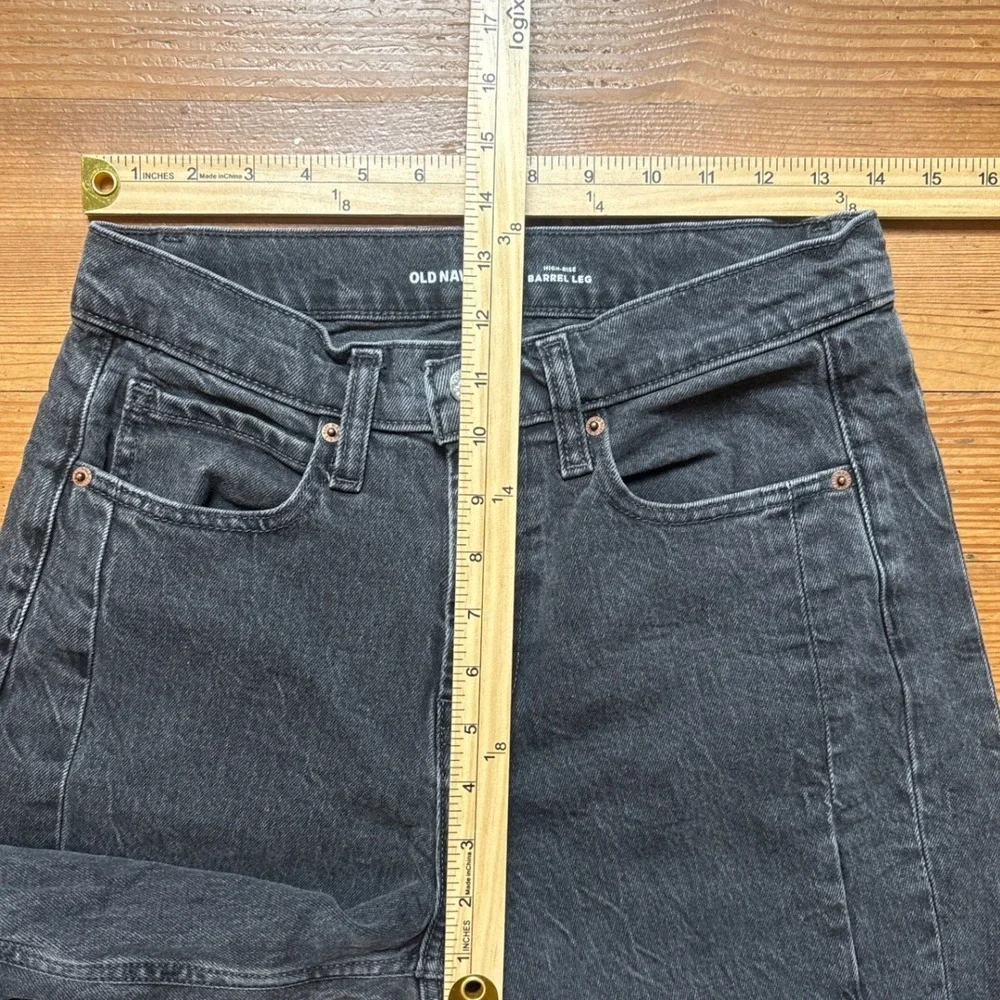 Old Navy Barrel Leg Jeans Women‎ Black Excellent High Rise Faded SIZE 4 - Picture 5 of 7